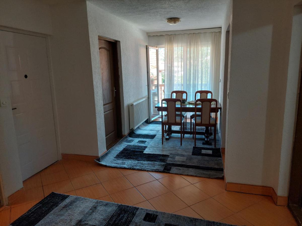 Apartment Em 2 투즐라 외부 사진